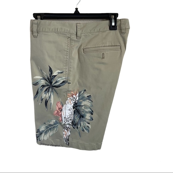 Tommy Bahama Other - Tommy Bahama Khaki Shorts with Parrot - 34